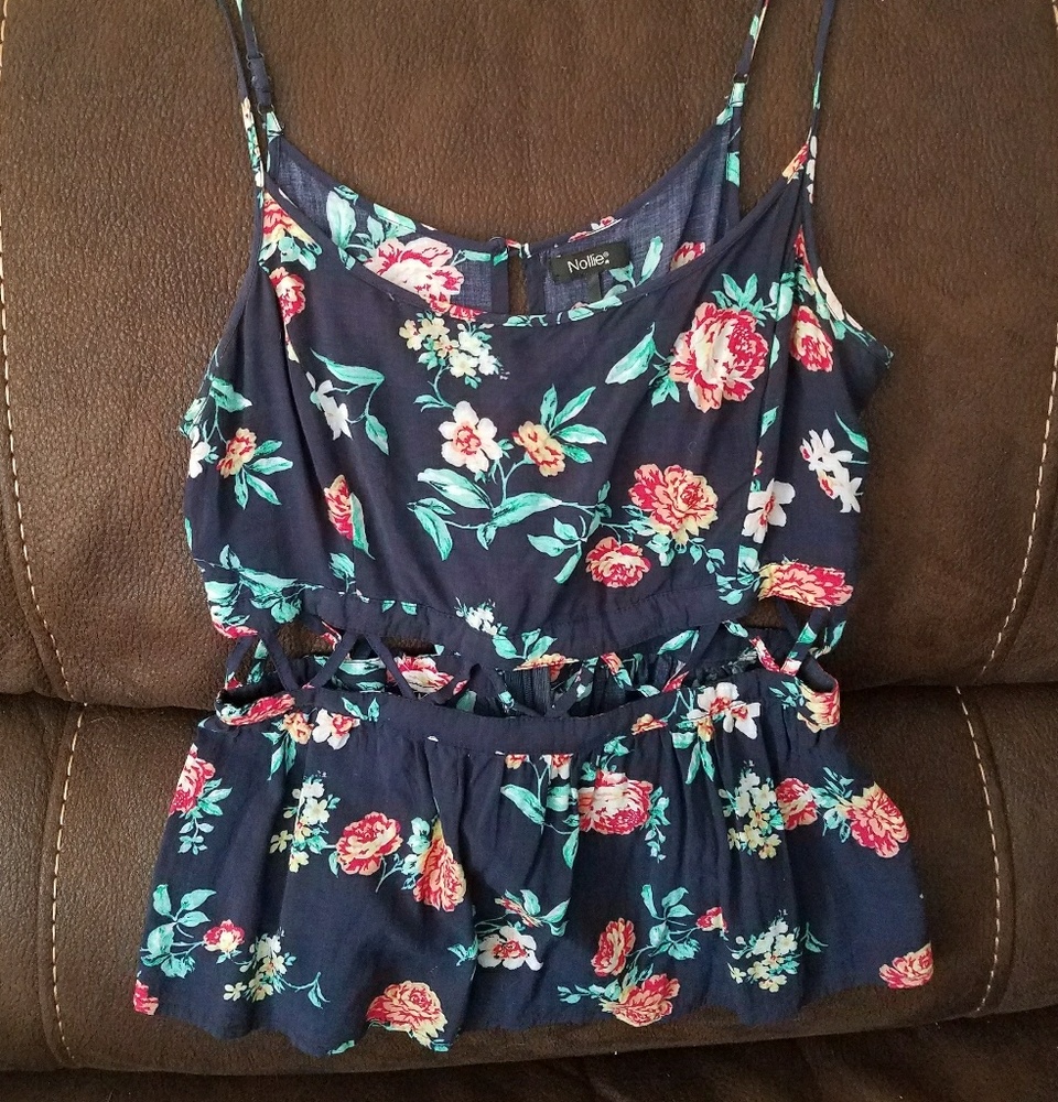 Floral lattice cut out tank